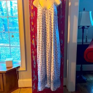 Super fun sundress that’s fully lined!! I enjoyed wearing this dress last summer